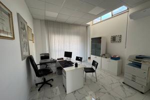 Locale commerciale artigianale uffici - Por...