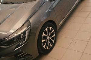 Renault clio 2023 Hybrid