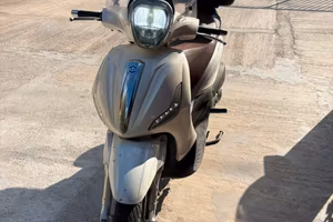 Beverly 300