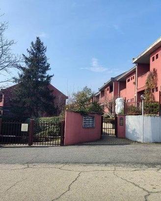 Immobile in asta di 143 m² con 3 locali e box auto