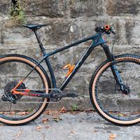 Scott Scale Carbon Rockshox SID Kovee Elite mt8000