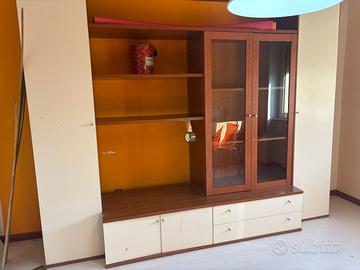 Parete attrezzata sala