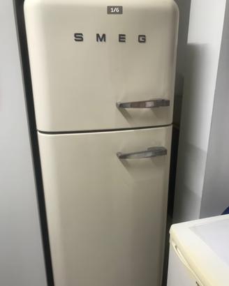 Frigorifero  SMEG Vintage FAB30RCR5 colore panna