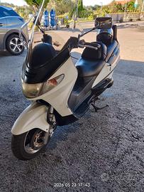 Moto  Suzuki Burgman 