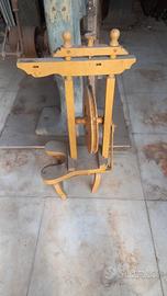 Antico attrezzo tessile.