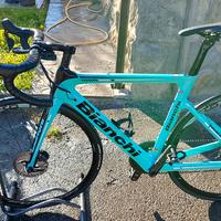 Bicicletta da corsa Bianchi Ultegra D2 hanno 2021 