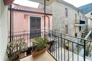 3 LOCALI A SAN GIOVANNI A PIRO