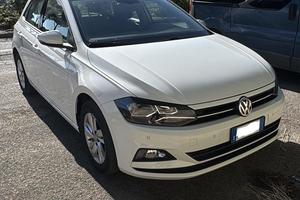 Volkswagen Polo VI 2018 1.6 diesel