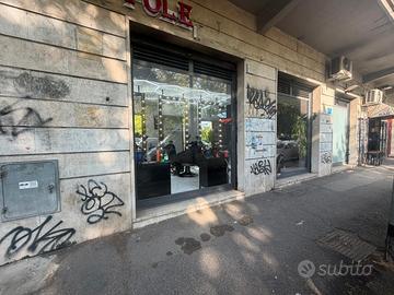 Locale commerciale uso investimento /jonio