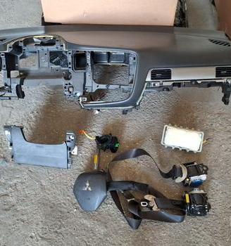 Kit airbag Mitsubishi Outlander 15-21
