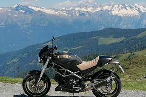 Ducati Monster 620 i.e. (2004) - Carbon Edition