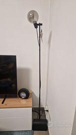 Lampada da terra nera