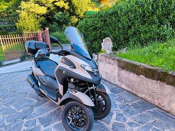 Scooter Yamaha Tricity 300 2022 (800 km)