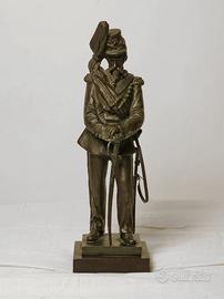 Artigliere in bronzo, monumento a Re Carlo Alberto