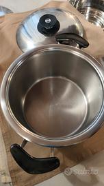 pentola AMC  con coperchio 
