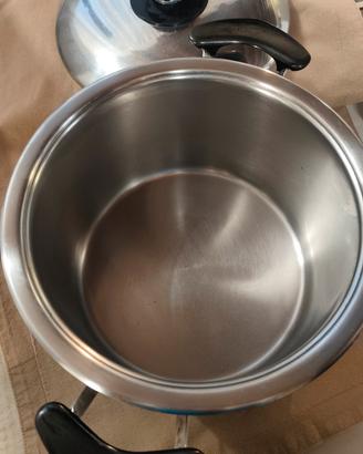 pentola AMC  con coperchio 