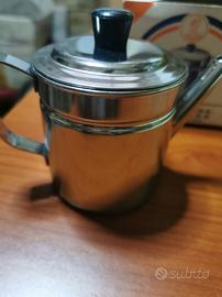 caffettiera a servire 