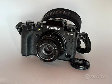 Fujifilm XT-4 + 35 mm F2 + 2 batterie e carica