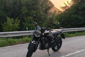 Husqvarna svartspilen 125 (2025)