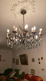 Lampadario Classico in Ottone e Cristallo Gocce