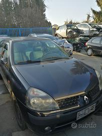 Paraurti anteriore RENAULT CLIO del 2002