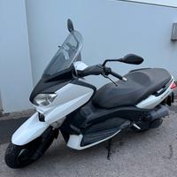 Yamaha xmax 250cc