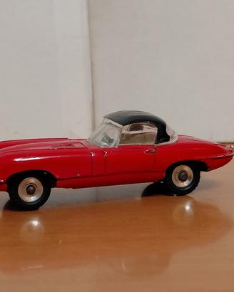 Dinky Toys Jaguar E no Mebetoys Politoys Corgi 