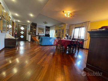 VILLA SINGOLA A DESENZANO DEL GARDA