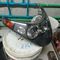 Faro anteriore Beverly 200