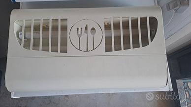 Apparecchio insetticida hendi