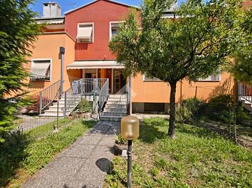 VILLA A SCHIERA A VENEZIA
