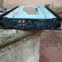 Amplificatore per auto