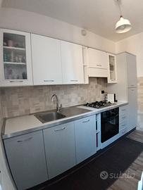 Cucina completa moderna 3m – Forno e piano cottura