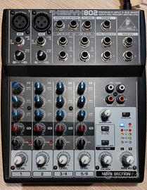 BEHRINGER Xenyx 802 - MIXER AUDIO