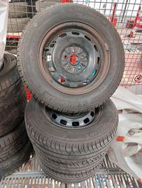 Cerchi in ferro con pneumatici 195/65R14