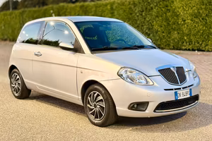 LANCIA YPSILON 1.2BENZINA ANCHE NEOPATENTATI