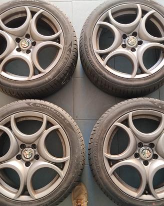 Cerchi R18 con gomme estive Alfa 159