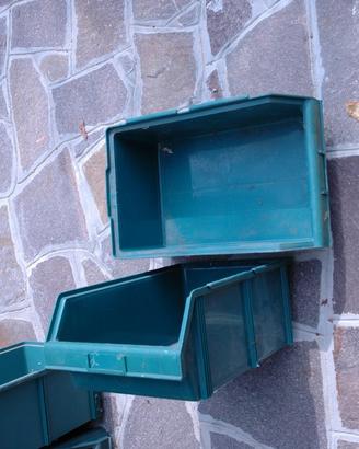Contenitori plastica