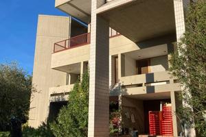 Villa di 685 m² con più di 5 locali e box auto a S
