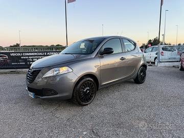 Lancia Ypsilon 1.2 69 CV 5 porte Elefantino