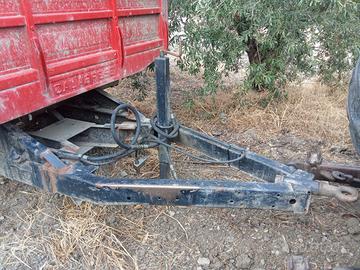 Rimorchio senza documenti con frenatura idraulica