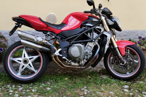 MV Agusta Brutale 910