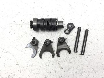 SUZUKI GZ MARAUDER 250 DESMO DESMODROMICO CON FORC