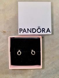 Pandora orecchini a lobo O coronata
