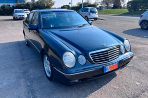 Mercedes-Benz Classe E 200 Kompressor Avantgarde