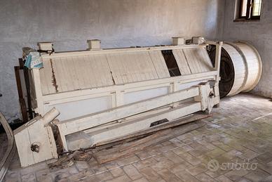 Molino per macinazione frumento