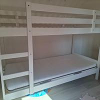Letto a castello ikea e 2 materassi