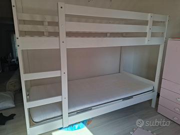 Letto a castello ikea e 2 materassi