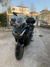 Honda adv 350
