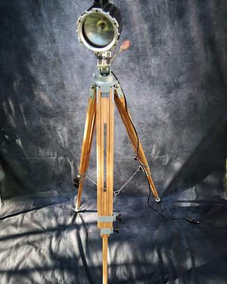 Lampada treppiede vintage 